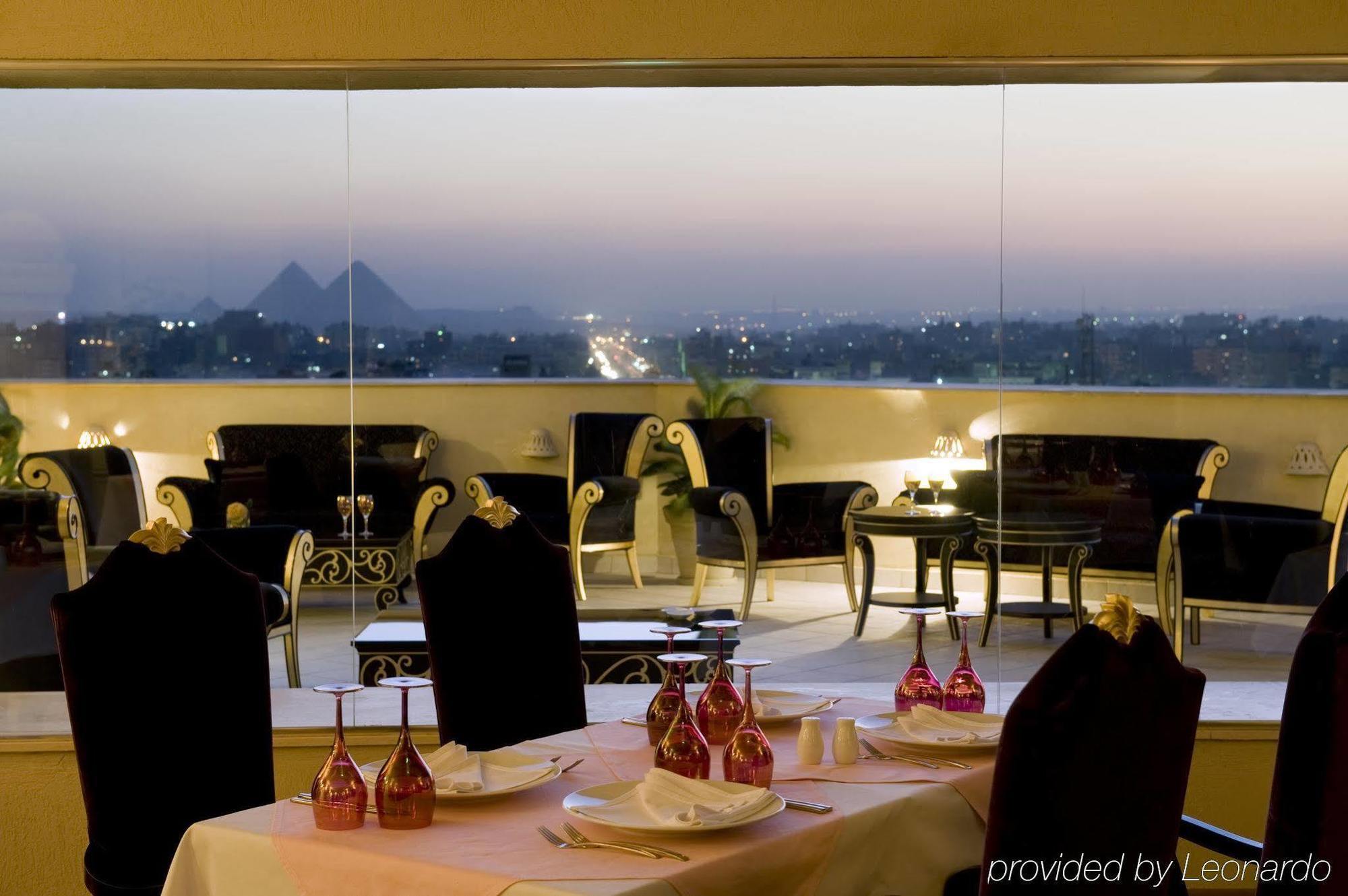 Barcelo Cairo Pyramids Hotel Restoran foto